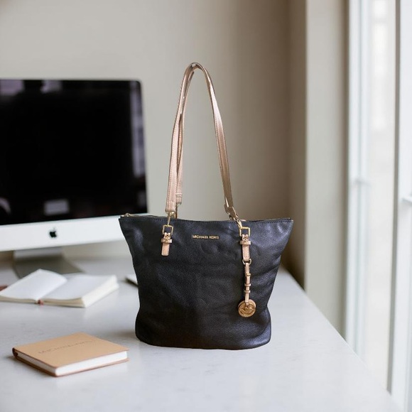 Michael Kors Black Pebbled Leather Tote Shoulder Bag | Large | Tan Trim | MK Log - Picture 1 of 16